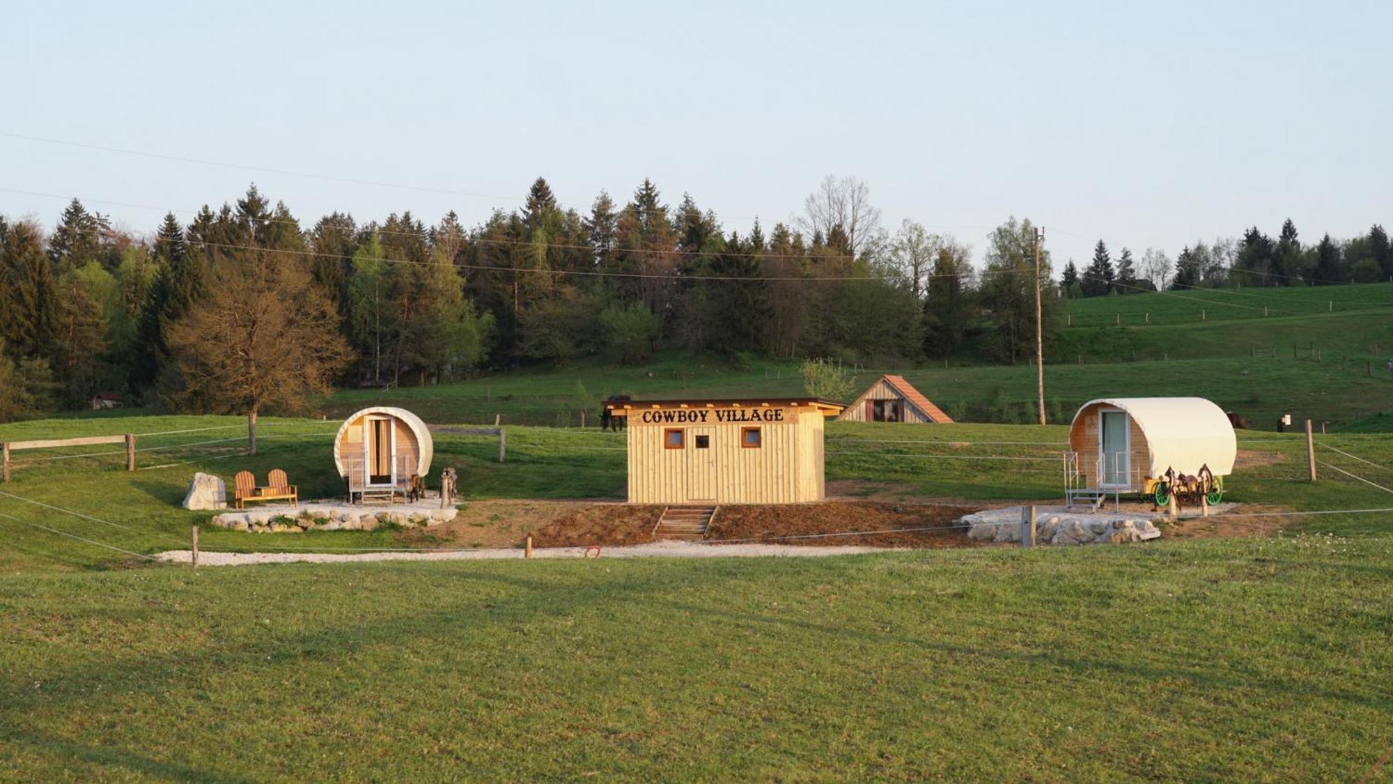 Cowboy'S Land Visnja Gora Exterior foto