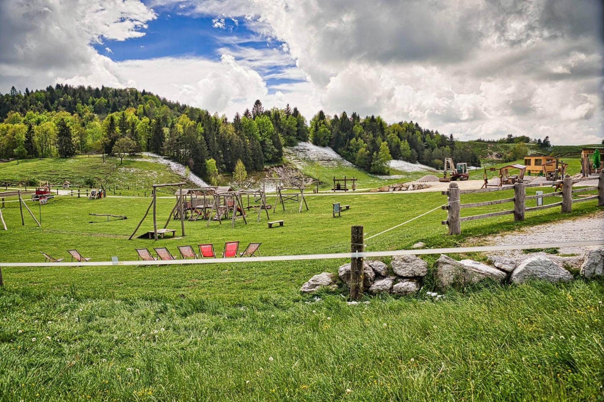 Cowboy'S Land Visnja Gora Exterior foto