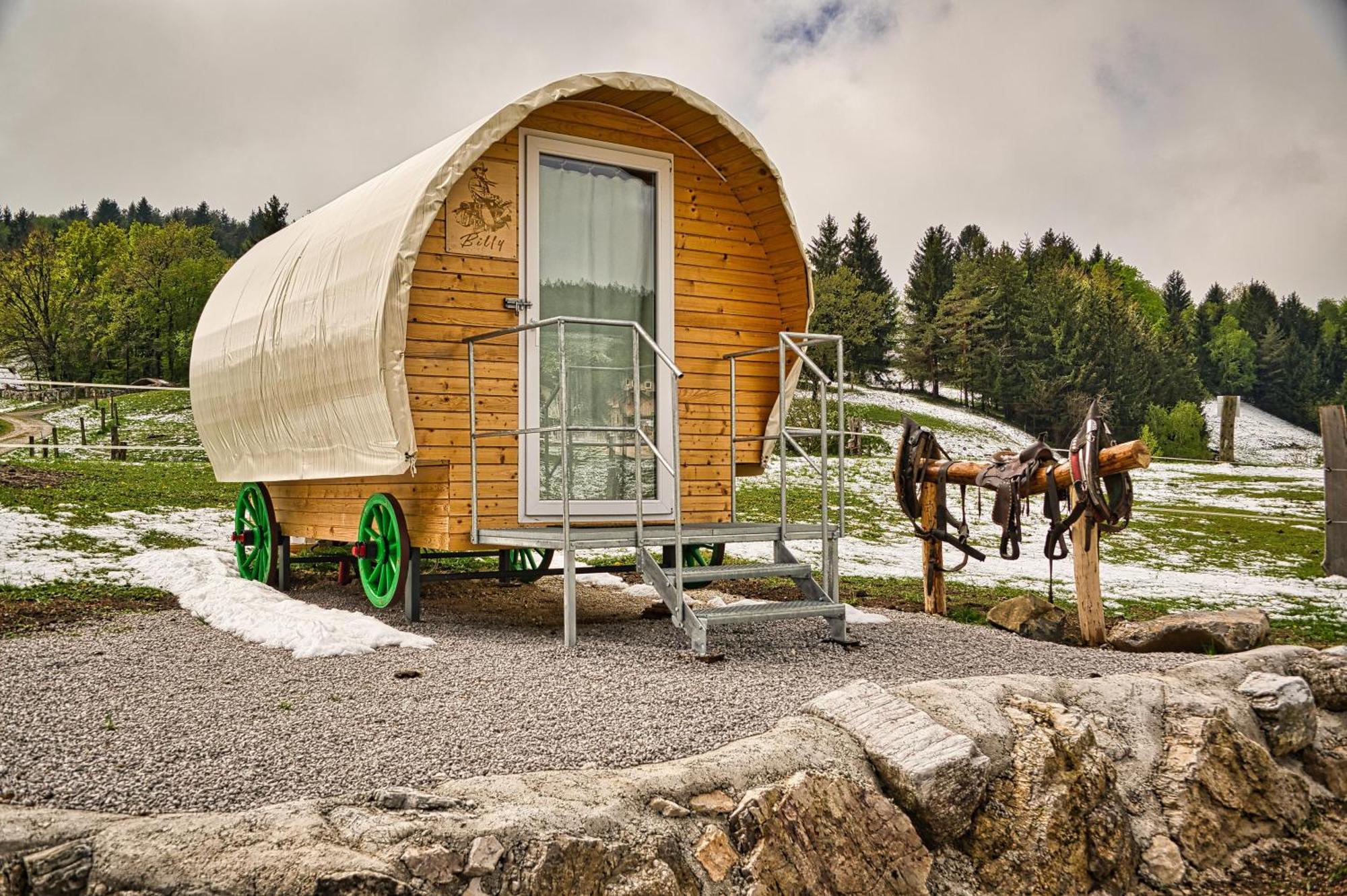 Cowboy'S Land Visnja Gora Exterior foto