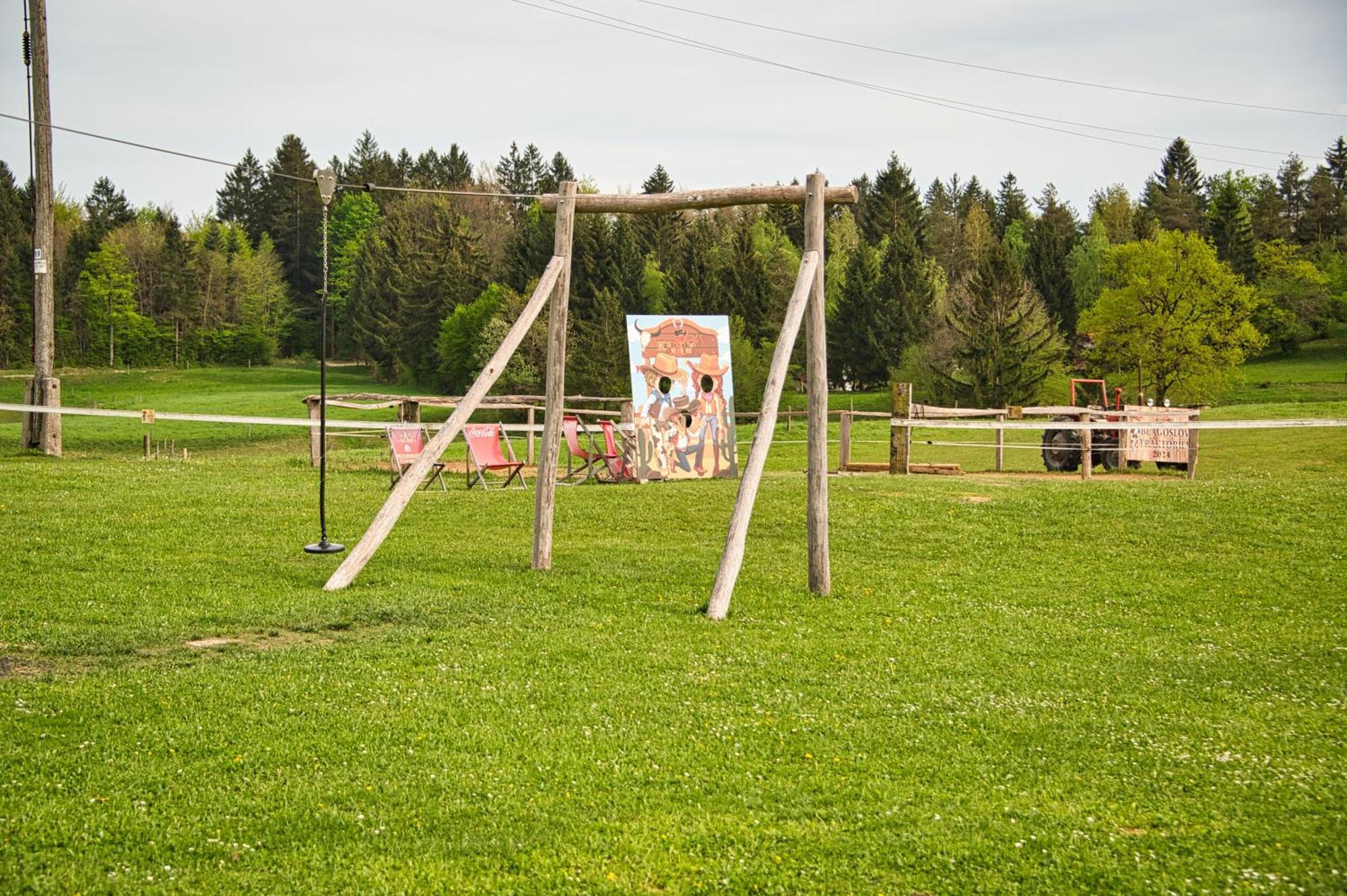 Cowboy'S Land Visnja Gora Exterior foto