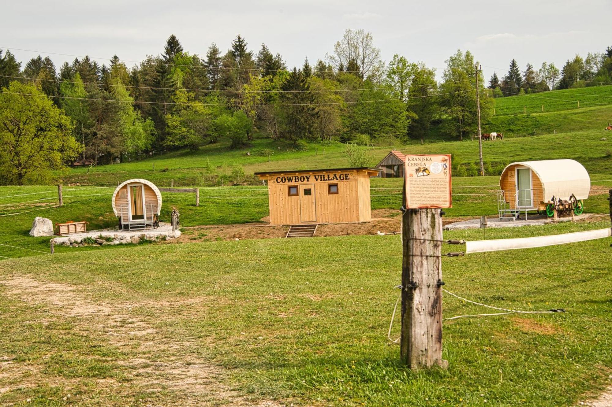 Cowboy'S Land Visnja Gora Exterior foto