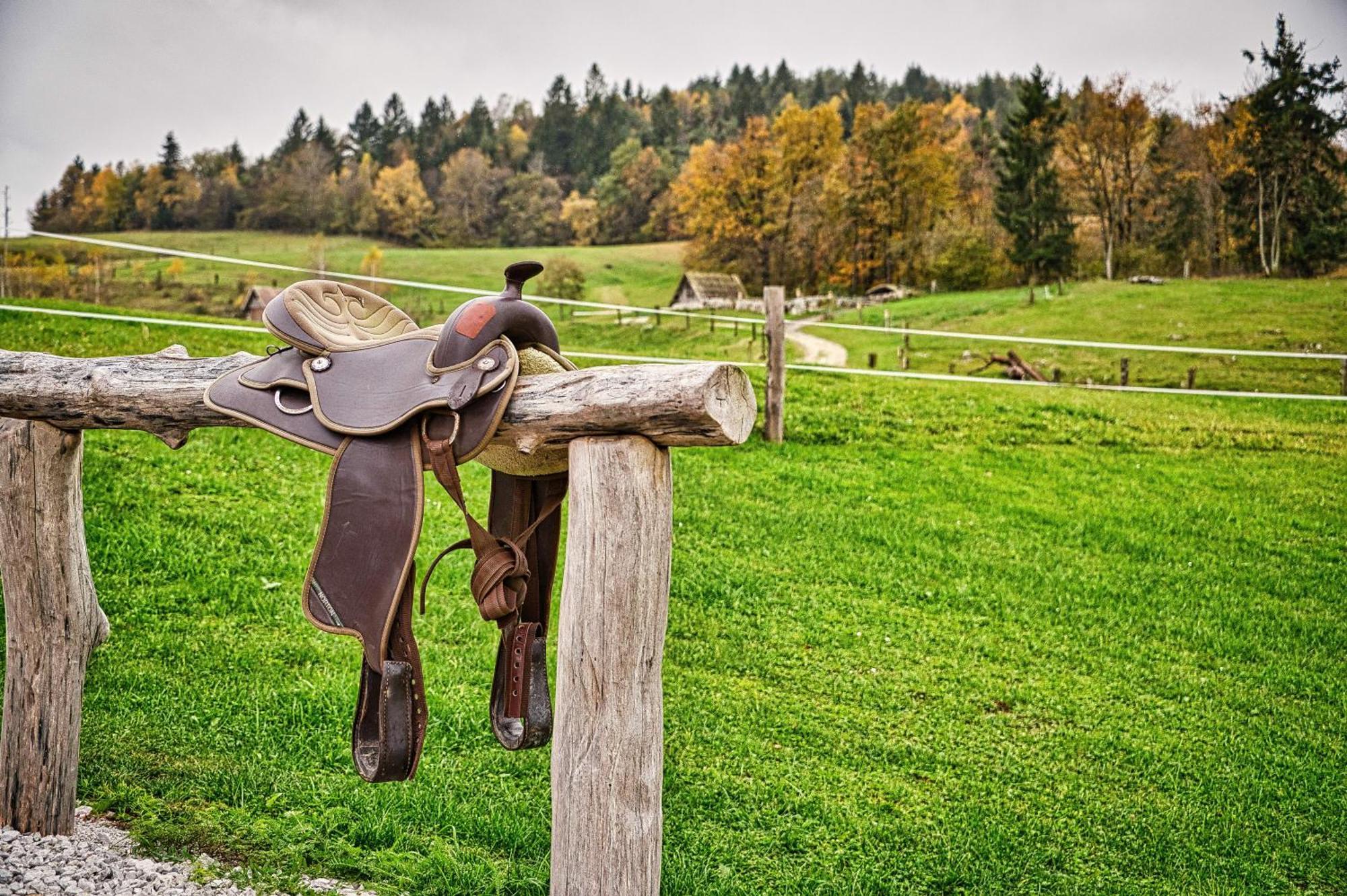 Cowboy'S Land Visnja Gora Exterior foto
